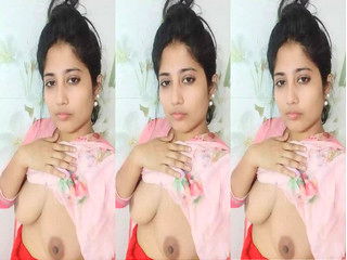Horny Desi Girl Masturbating