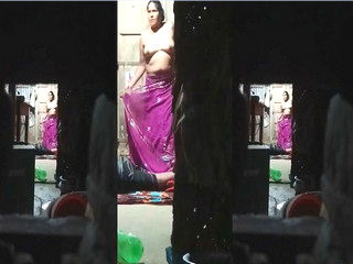 Desi Bhabhi Changing Cloths