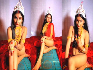 Sexy Desi Model Shows Boobs