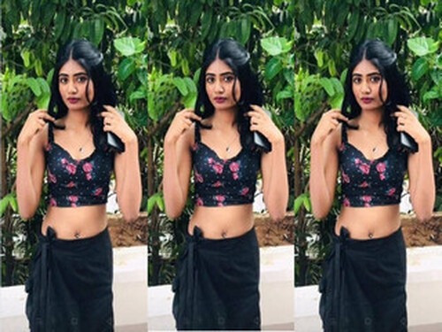 Sexy Desi Girl Sucking Dick