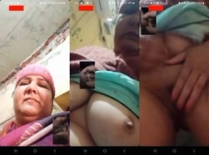 Desi Aunty Shows Boobs and Pussy