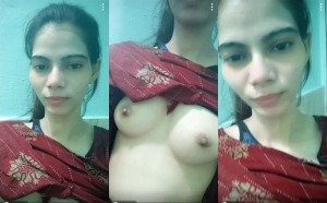 Cute Desi Girl Shows Boobs