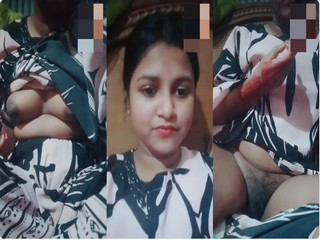 Cute Desi Girl Shows Her Boobs and Pussy